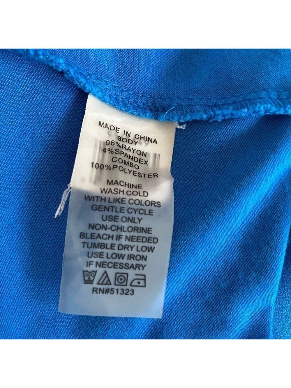 Vince Camuto Blue Asymmetrical Hem Long Sleeve Top Size M - Picture 10 of 10